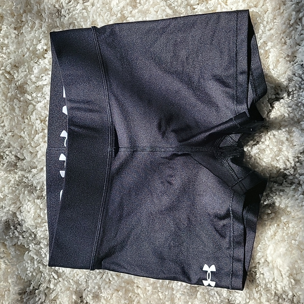 Underamour 2 inch Weight lifting and Exercise Shorts
